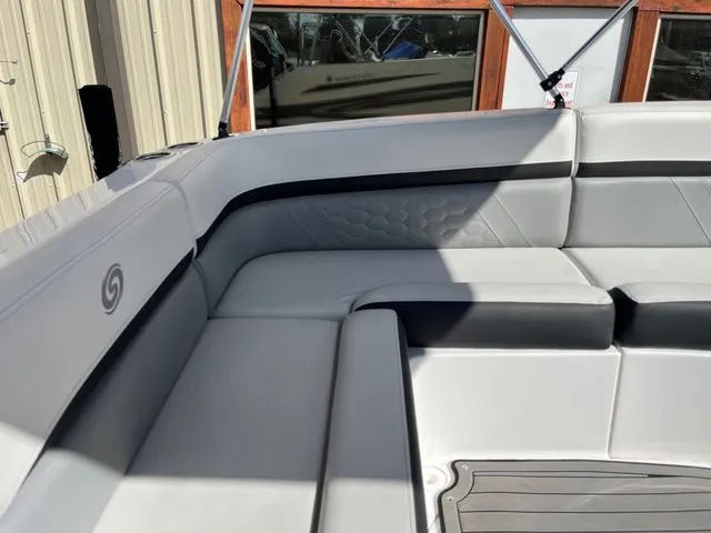 Slide: The Image of Hurricane SS192 2023 - 18