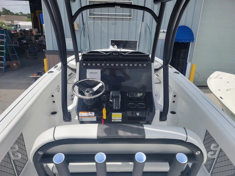 Slide: The Image of 2024 Wellcraft 222 Fisherman boat console and helm station. - 11