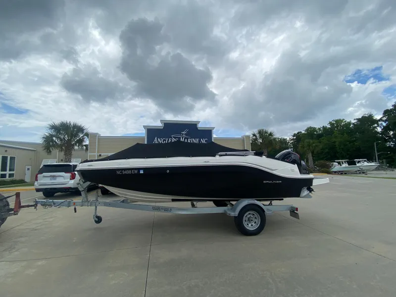 Slide: The Image of 2022 Bayliner DX2000 boat on trailer at Angler's Marine NC. - 5