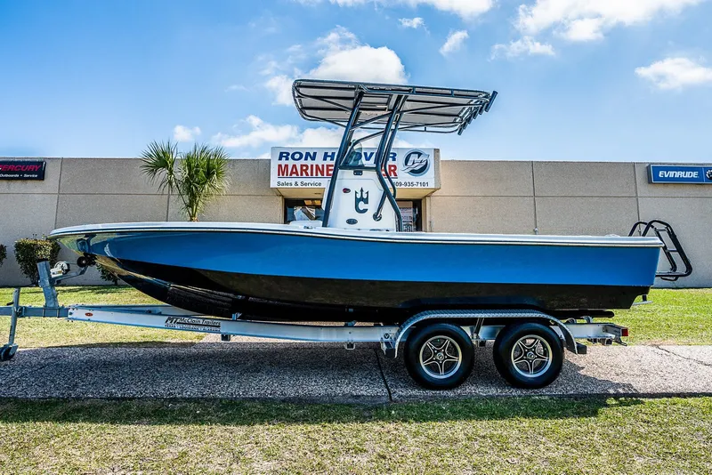 Slide: The Image of 2021 Catalyst 2300 BAY boat on trailer at Ron Hoover Marine. - 1