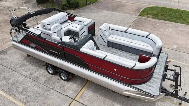 The Image of Crest Classic Platinum 240 SLS 2023 - 1