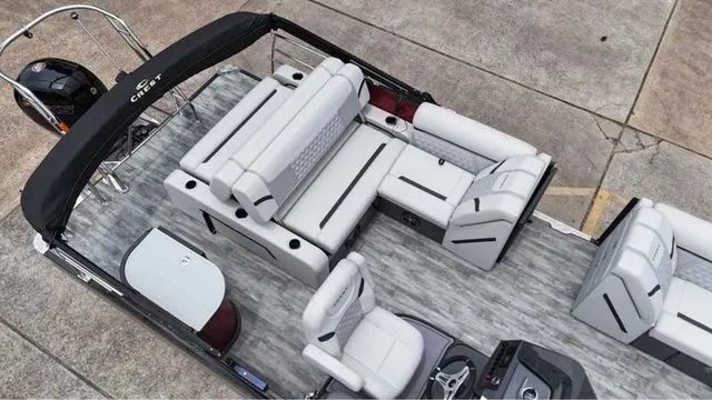 Slide: The Image of Crest Classic Platinum 240 SLS 2023 - 5