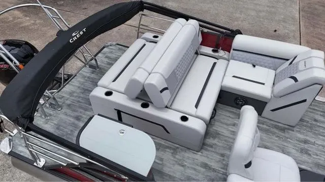 Slide: The Image of Crest Classic Platinum 240 SLS 2023 - 6