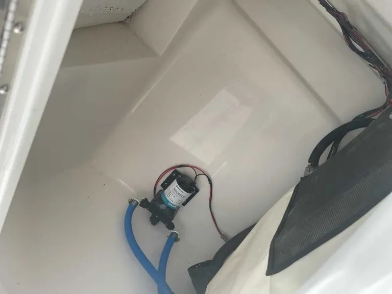 Slide: The Image of Sea Fox 228 Traveler 2024 - 7