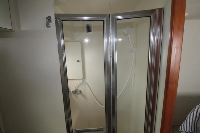 Slide: The Image of Silverton 392 Motor Yacht 2000 - 56