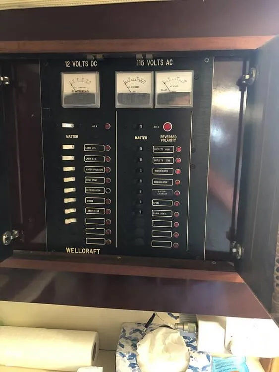 Slide: The Image of 1985 Wellcraft St Tropez 3200 for sale in Rockland, MA - 70