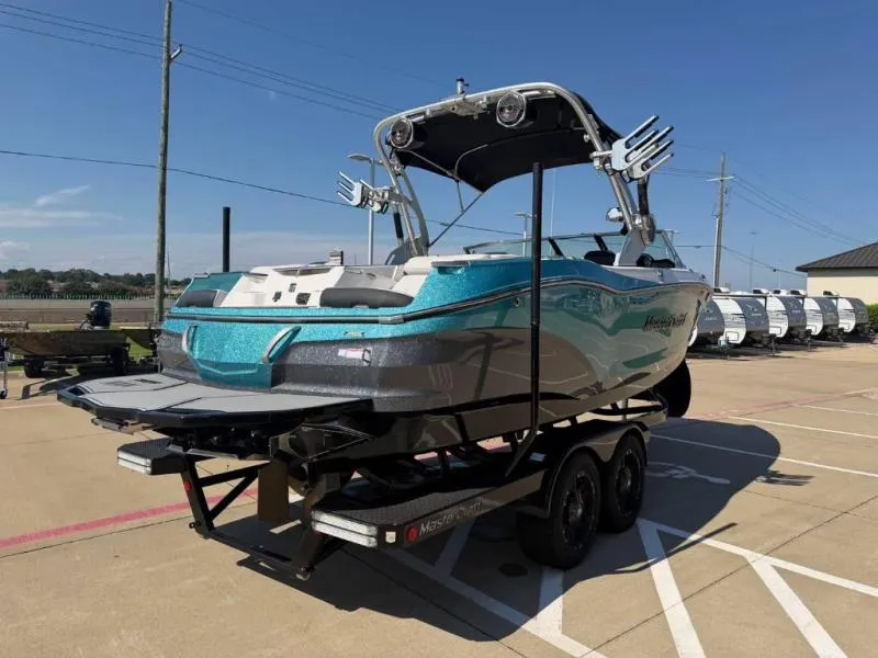 Slide: The Image of MasterCraft X22 2019 - 5