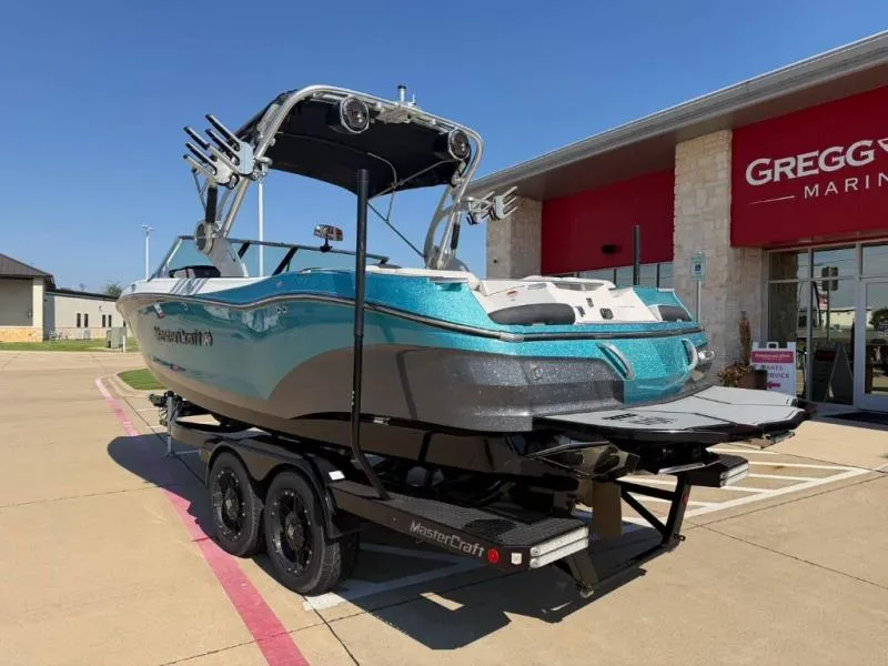 Slide: The Image of MasterCraft X22 2019 - 3