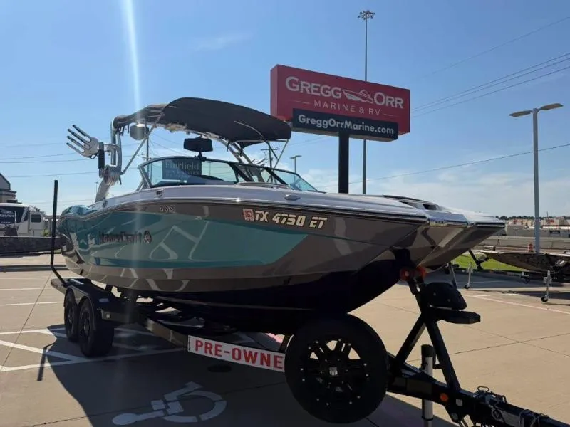 Slide: The Image of MasterCraft X22 2019 - 7