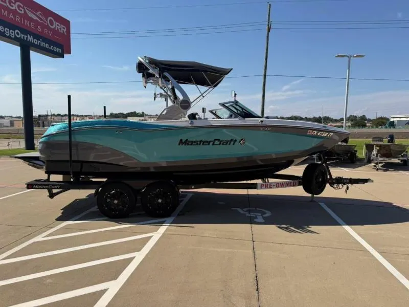 Slide: The Image of MasterCraft X22 2019 - 6
