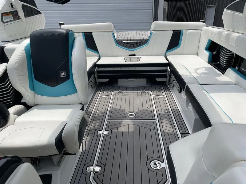Slide: The Image of Nautique Super Air Nautique G23 2019 - 5