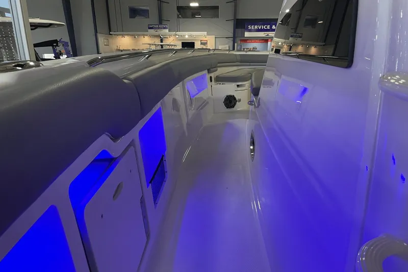 Slide: The Image of Boston Whaler 380 Outrage 2024 - 42