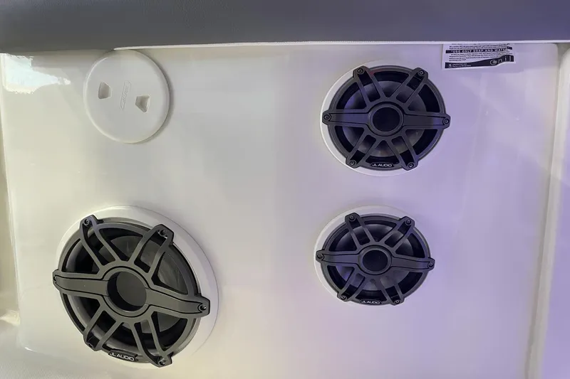 Slide: The Image of Boston Whaler 380 Outrage 2024 - 43