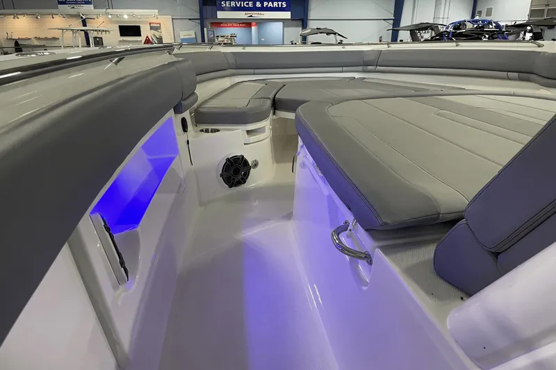 Slide: The Image of Boston Whaler 380 Outrage 2024 - 48