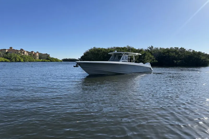 Slide: The Image of Boston Whaler 380 Outrage 2024 - 7