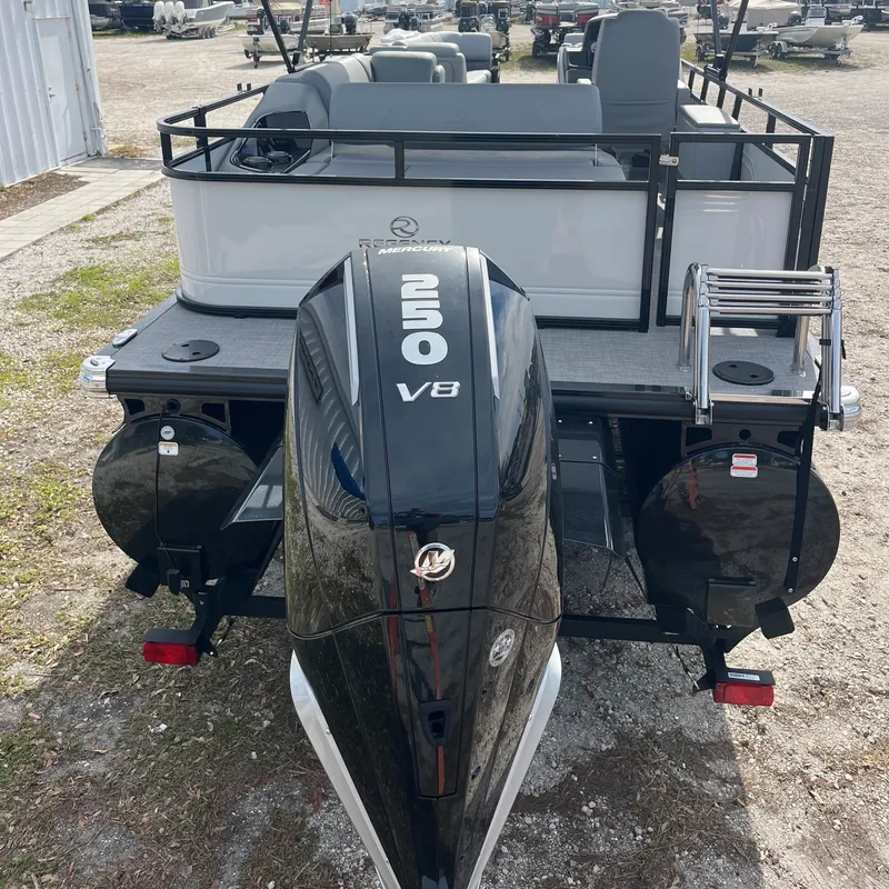 Slide: The Image of 2023 Regency 250 DL3 pontoon boat with powerful V8 engine. - 4