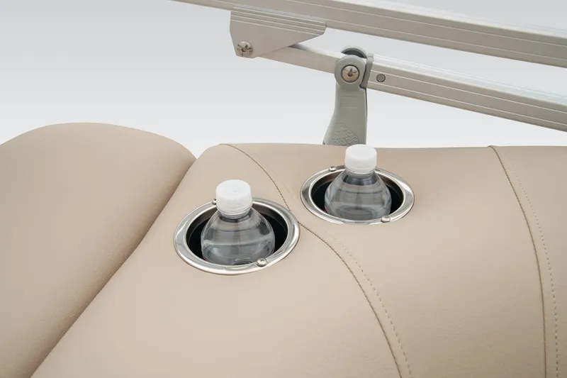 Slide: The Image of Sun Tracker Sportfish 24 XP3 - 37