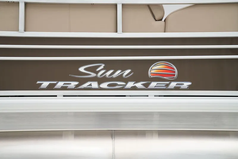Slide: The Image of Sun Tracker Sportfish 24 XP3 - 52