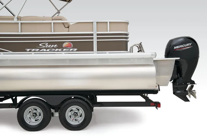 Slide: The Image of Sun Tracker Sportfish 24 XP3 - 55