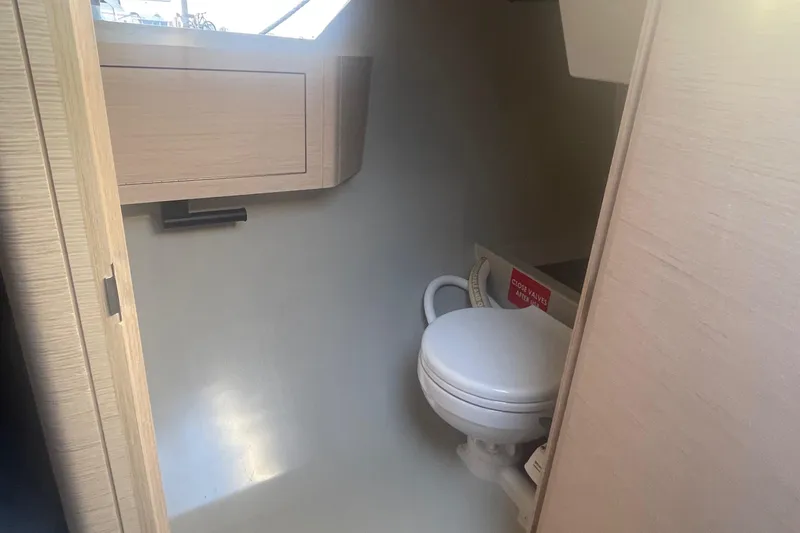 Slide: The Image of Saffier 33 Life 2026 - 17