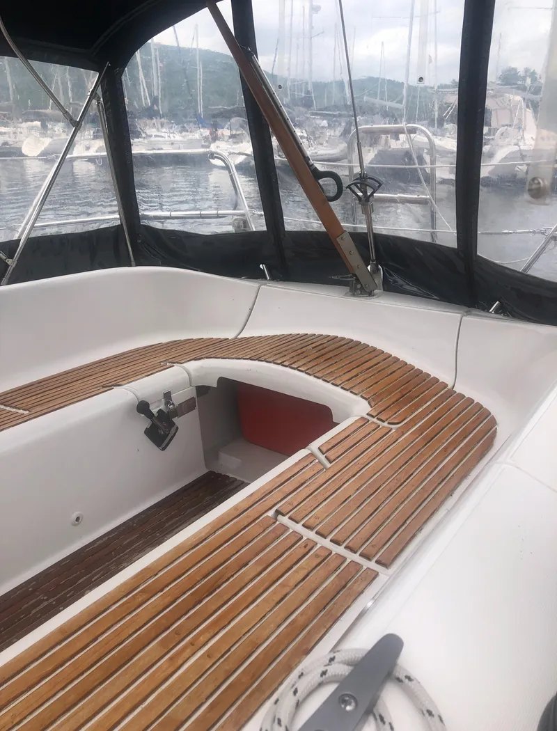 Slide: The Image of Jeanneau Sunshine 38 1988 - 10