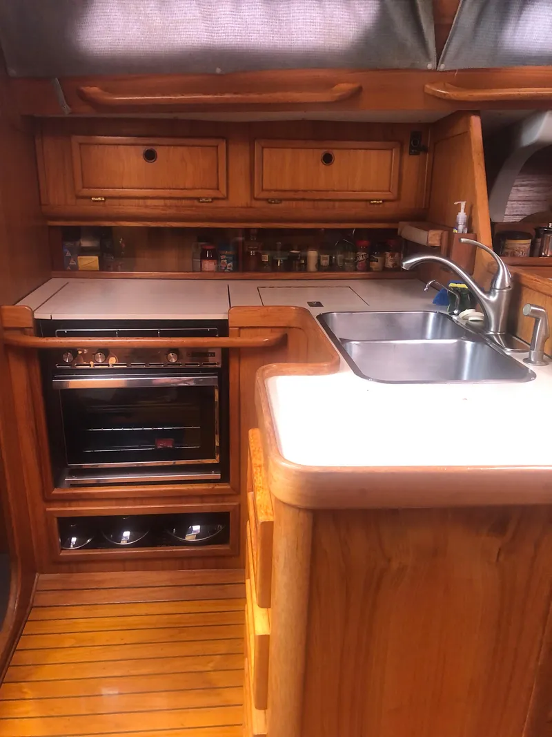 Slide: The Image of Jeanneau Sunshine 38 1988 - 15