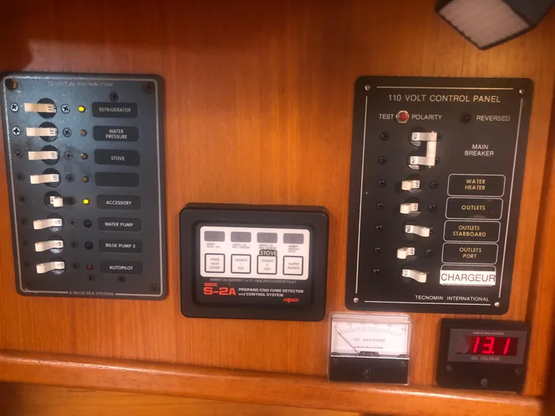 Slide: The Image of Jeanneau Sunshine 38 1988 - 22