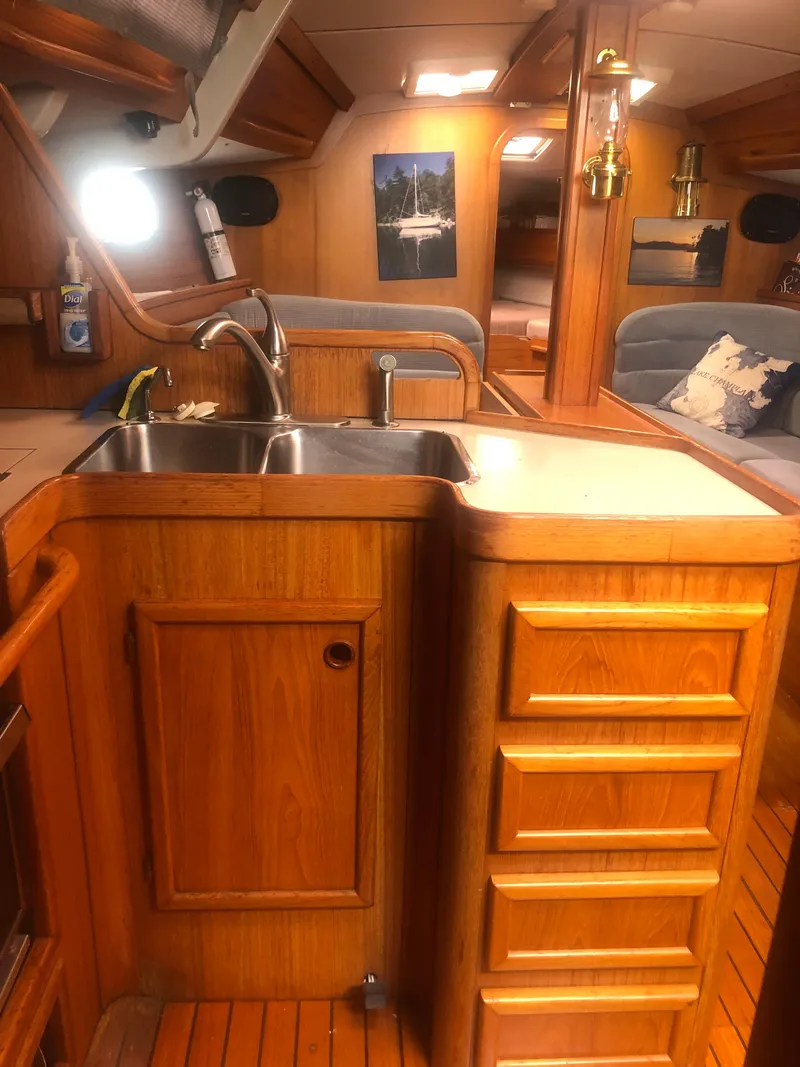 Slide: The Image of Jeanneau Sunshine 38 1988 - 28