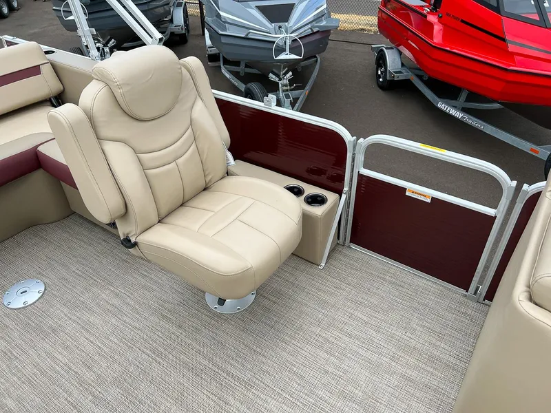 Slide: The Image of Godfrey SW 2486 SFL 2023 - 9