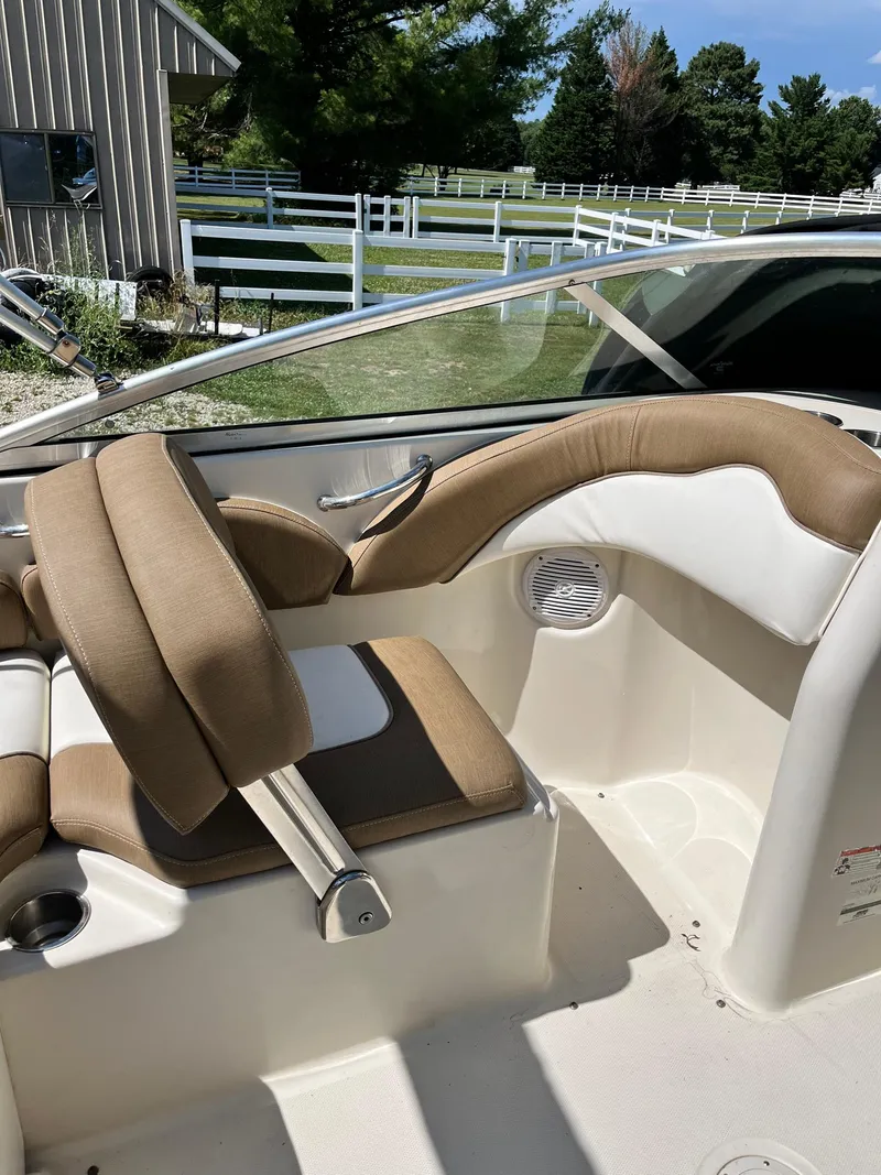 Slide: The Image of Sea Ray 200 Sundeck 2006 - 14