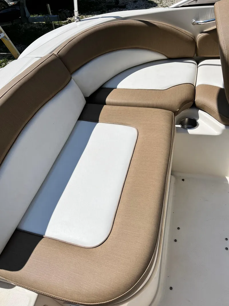 Slide: The Image of Sea Ray 200 Sundeck 2006 - 15