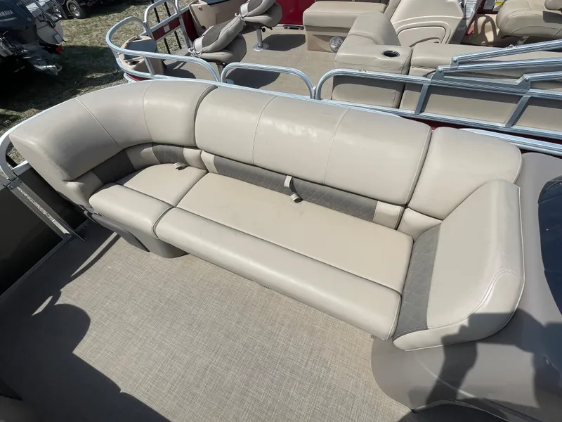 Slide: The Image of 2021 Sun Tracker Party Barge 20 DLX pontoon boat with beige seating. - 9