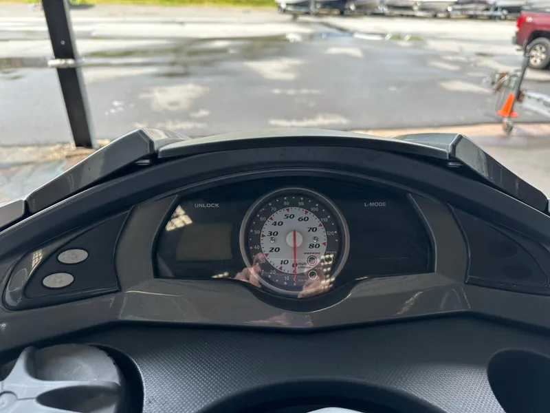 Slide: The Image of Dashboard of a 2009 Yamaha WaveRunner FX Cruiser H/O jet ski. - 13