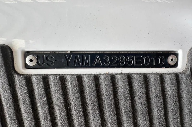 Slide: The Image of 2009 Yamaha WaveRunner FX Cruiser H/O identification plate. - 28