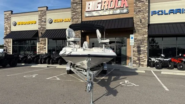 Slide: The Image of Hurricane SUNDECK SPORT 201 OB W/150HP 2023 - 8