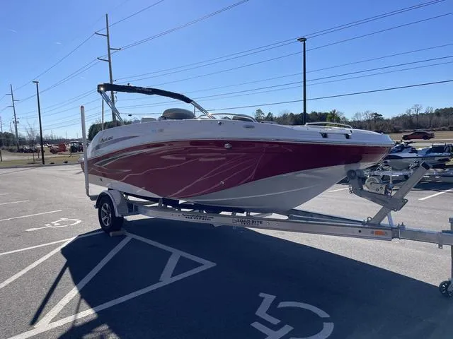 Slide: The Image of Hurricane SUNDECK SPORT 192 OB W/140HP 2023 - 7