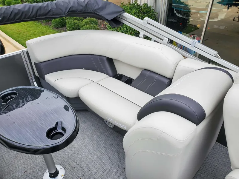 Slide: The Image of Sylvan Mirage 8522 LZ 2023 - 10