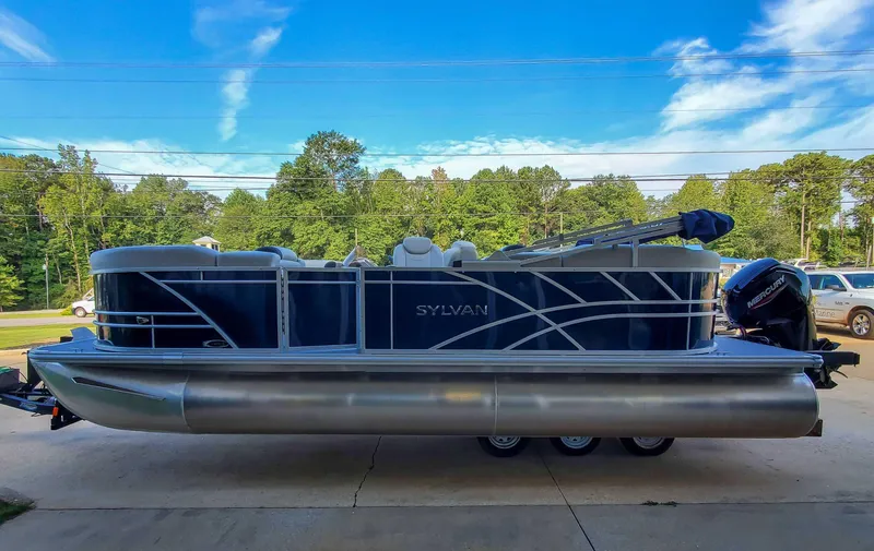 Slide: The Image of Sylvan Mirage 8522 LZ 2023 - 5