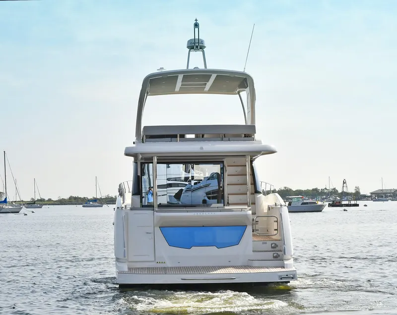 Slide: The Image of Transom  - 2