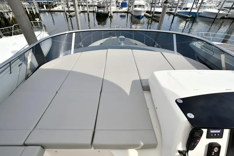 Slide: The Image of Flybridge Sunlounge - 25