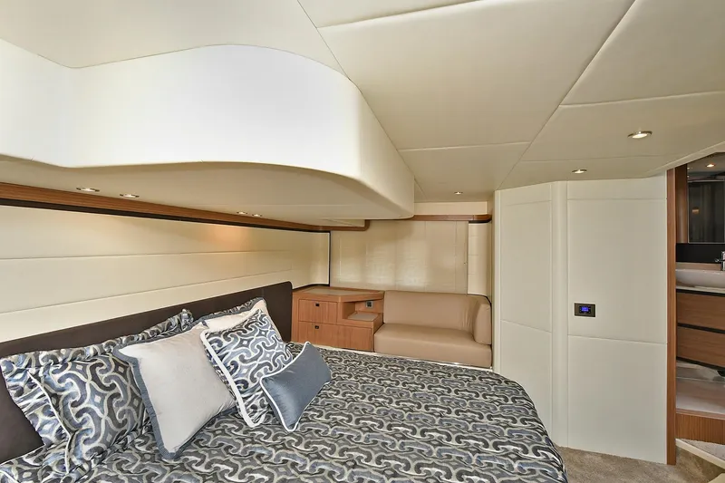 Slide: The Image of Master Stateroom  - 46