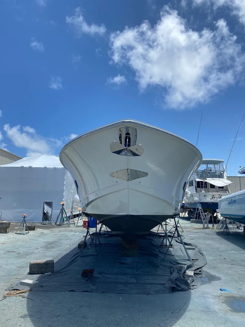 Slide: The Image of Boston Whaler 420 Outrage 2016 - 101