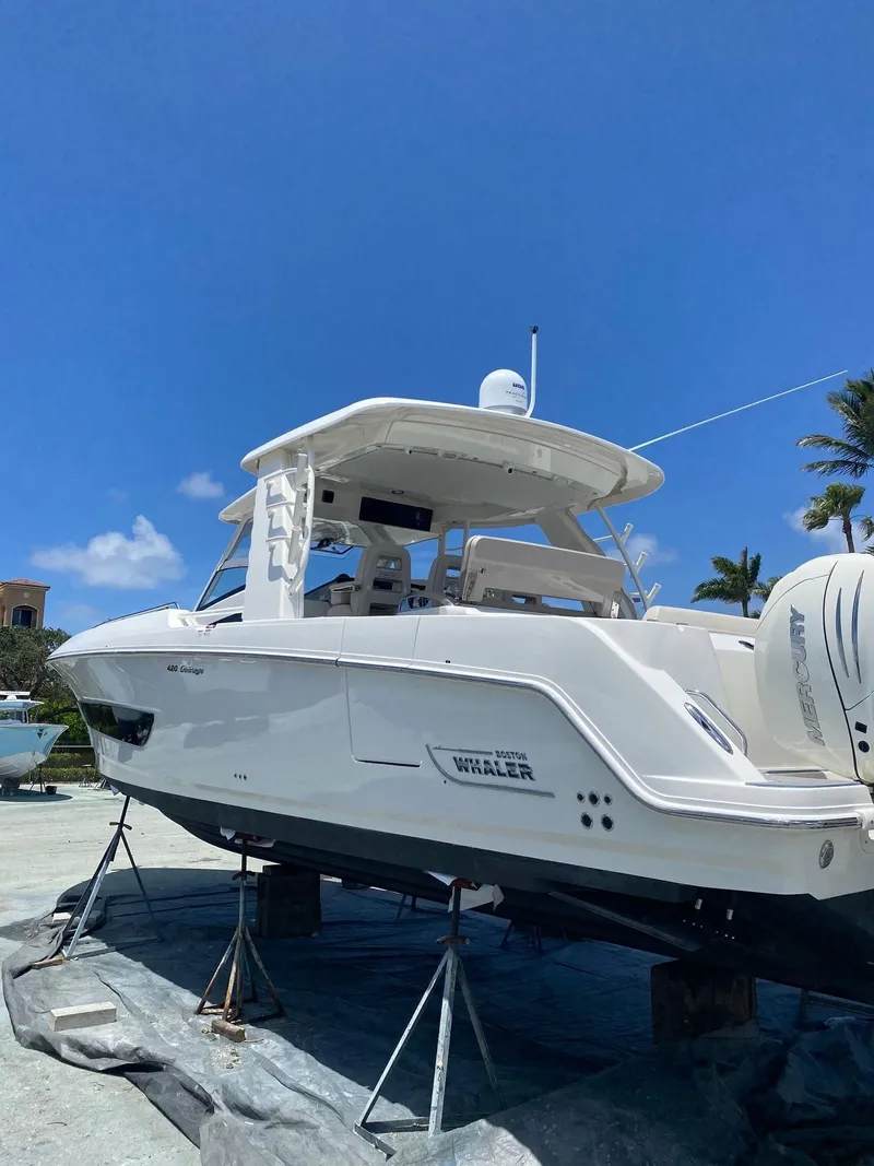 Slide: The Image of Boston Whaler 420 Outrage 2016 - 103