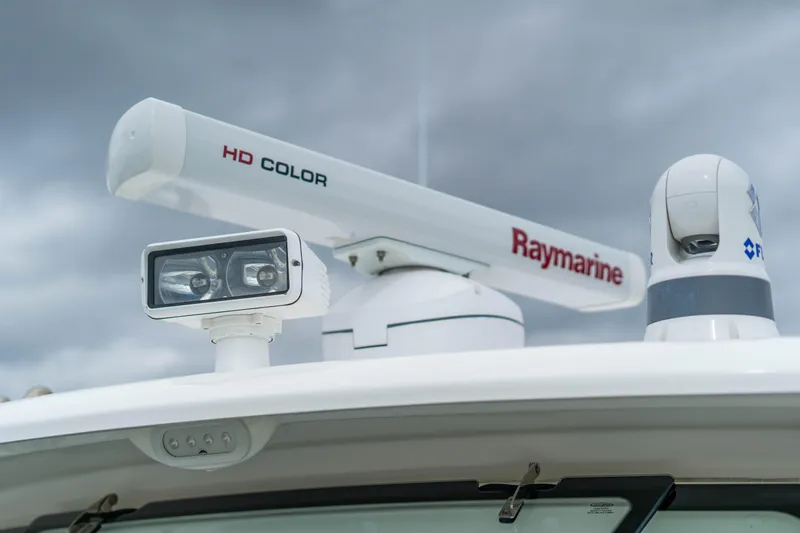 Slide: The Image of Boston Whaler 420 Outrage 2016 - 81