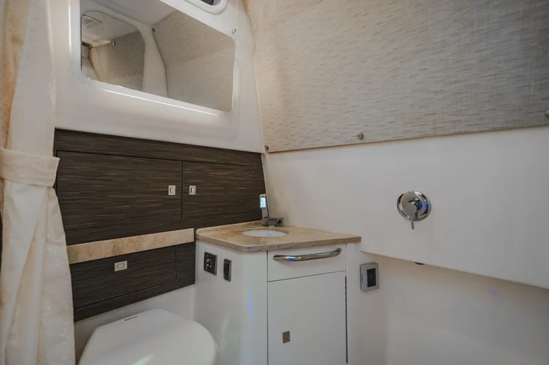 Slide: The Image of Boston Whaler 420 Outrage 2016 - 89