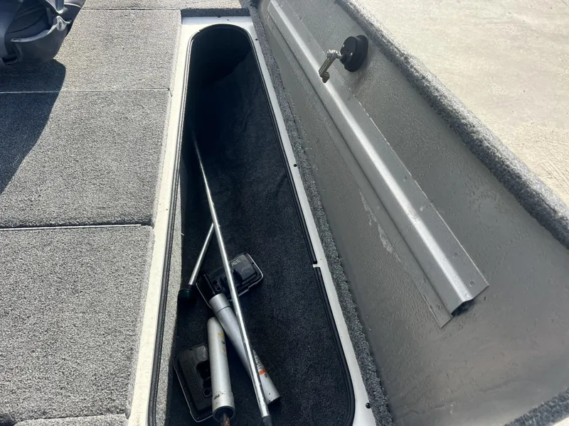 Slide: The Image of Tracker Pro Team 195 TXW TE 2019 - 18