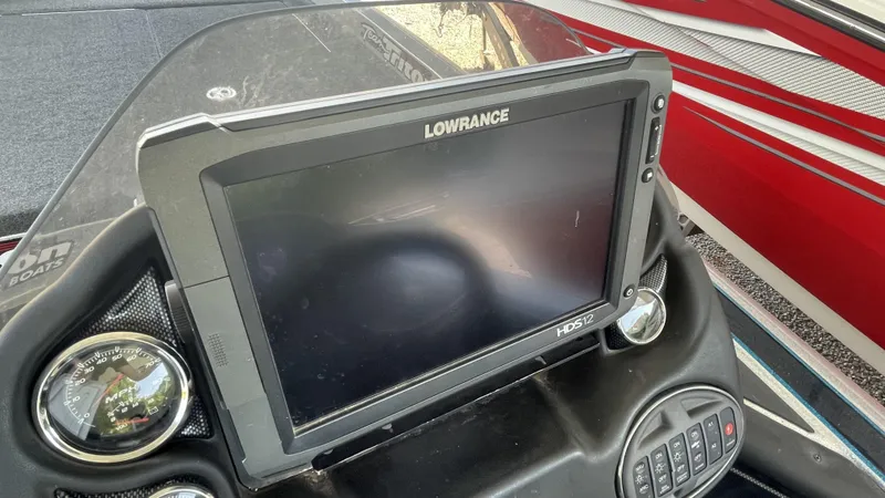 Slide: The Image of Triton 21 TrX 2018 - 7