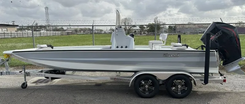 Slide: The Image of Excel Bay Pro 220 2023 - 1