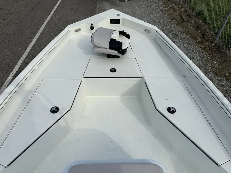 Slide: The Image of Excel Bay Pro 220 2023 - 4