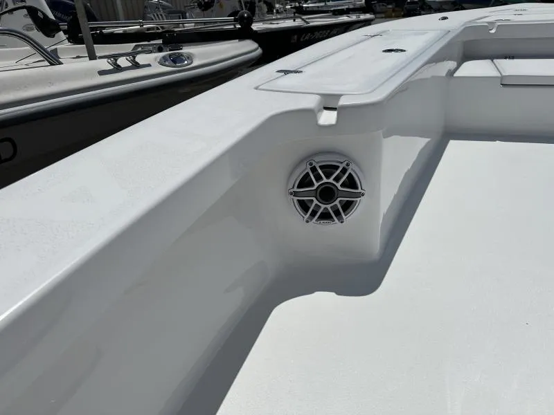 Slide: The Image of Blazer 2420 GTS DELUXE 2023 - 15